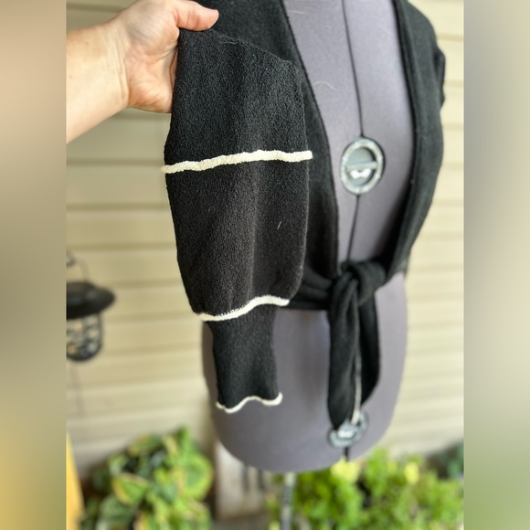 NWT Promesa front wrap tie cardigan in black with white detailing - Picture 11 of 13